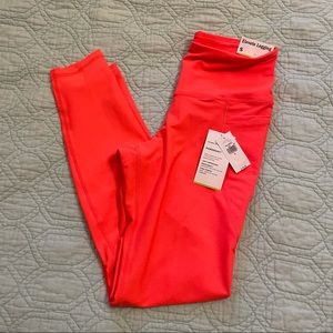 Old Navy Orange Elevate Leggings Size Small, High Rise